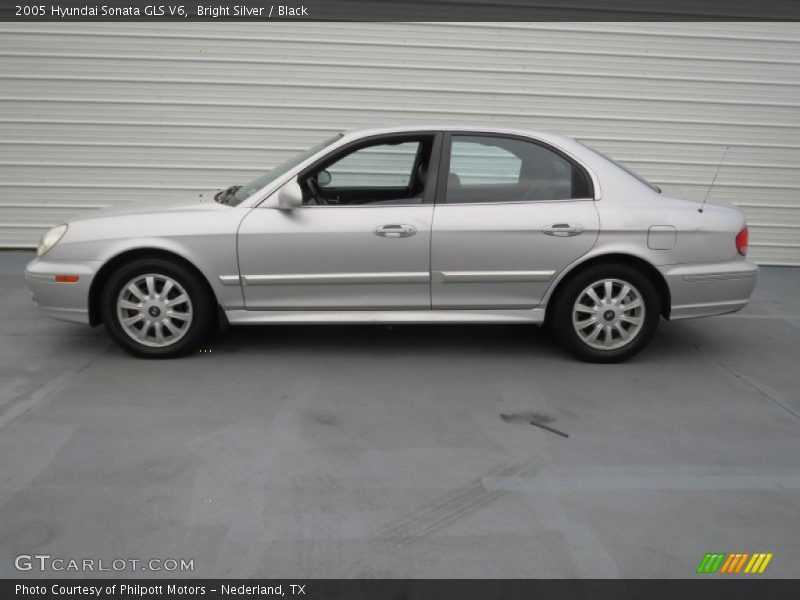 Bright Silver / Black 2005 Hyundai Sonata GLS V6