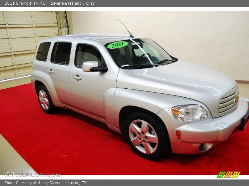 Silver Ice Metallic / Gray 2011 Chevrolet HHR LT