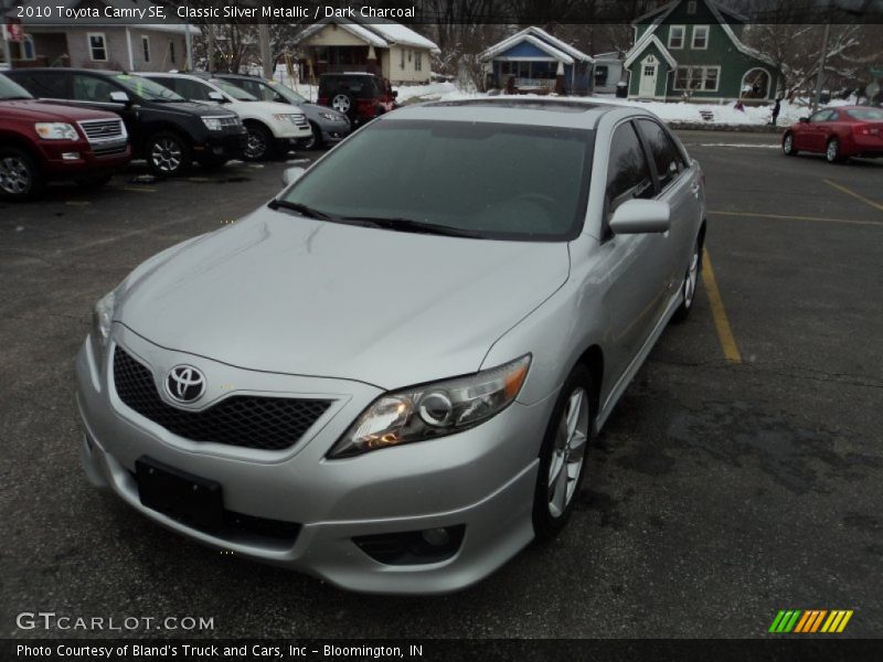 Classic Silver Metallic / Dark Charcoal 2010 Toyota Camry SE