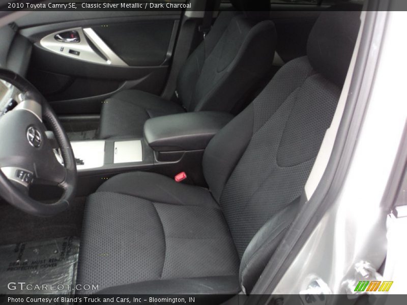 Classic Silver Metallic / Dark Charcoal 2010 Toyota Camry SE
