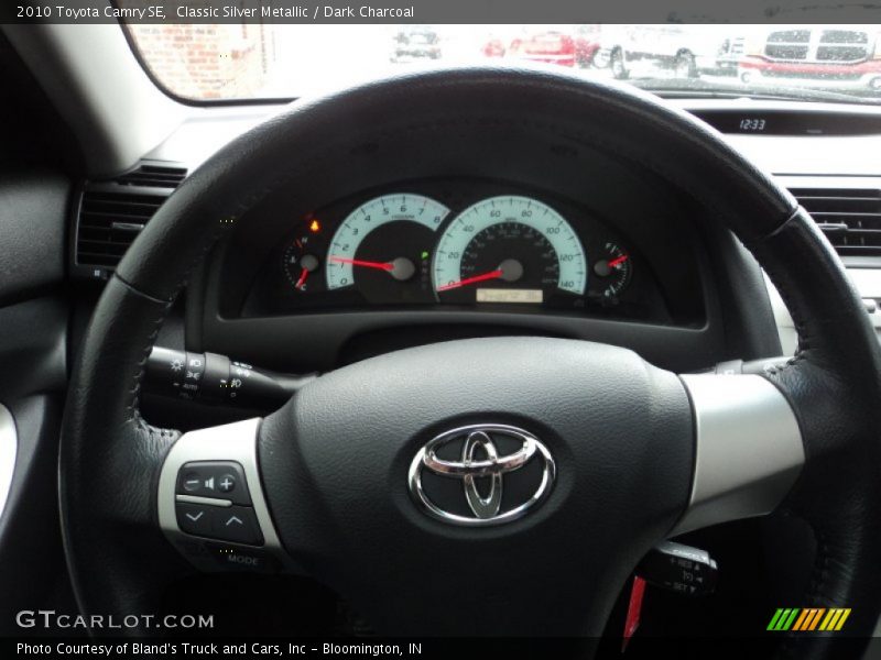 Classic Silver Metallic / Dark Charcoal 2010 Toyota Camry SE