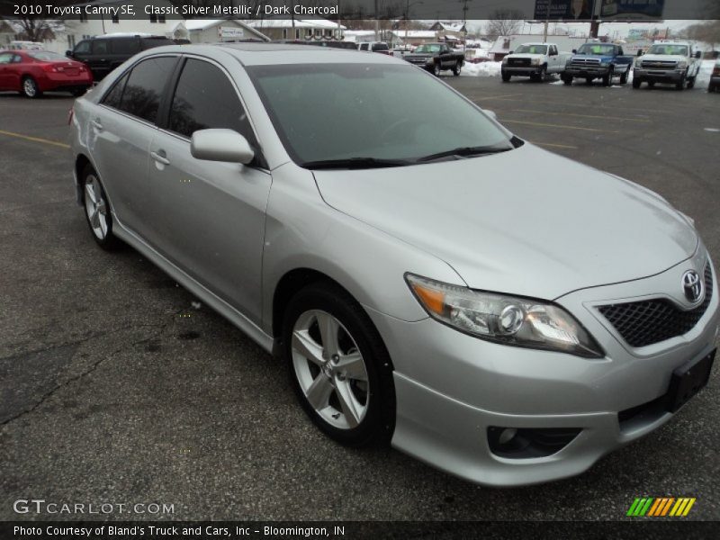 Classic Silver Metallic / Dark Charcoal 2010 Toyota Camry SE