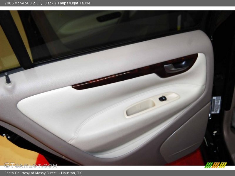 Black / Taupe/Light Taupe 2006 Volvo S60 2.5T