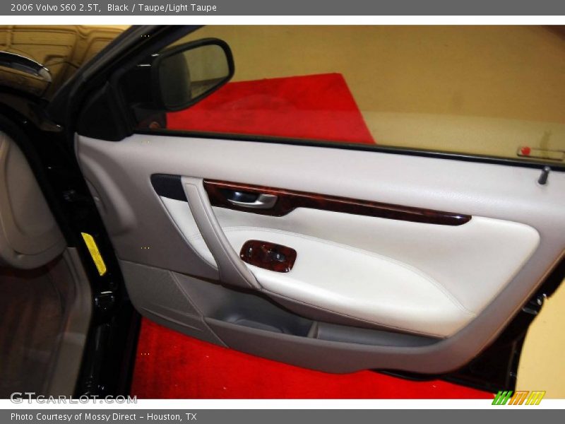 Black / Taupe/Light Taupe 2006 Volvo S60 2.5T