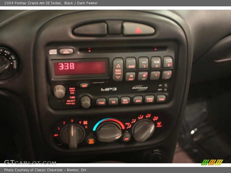 Black / Dark Pewter 2004 Pontiac Grand Am SE Sedan