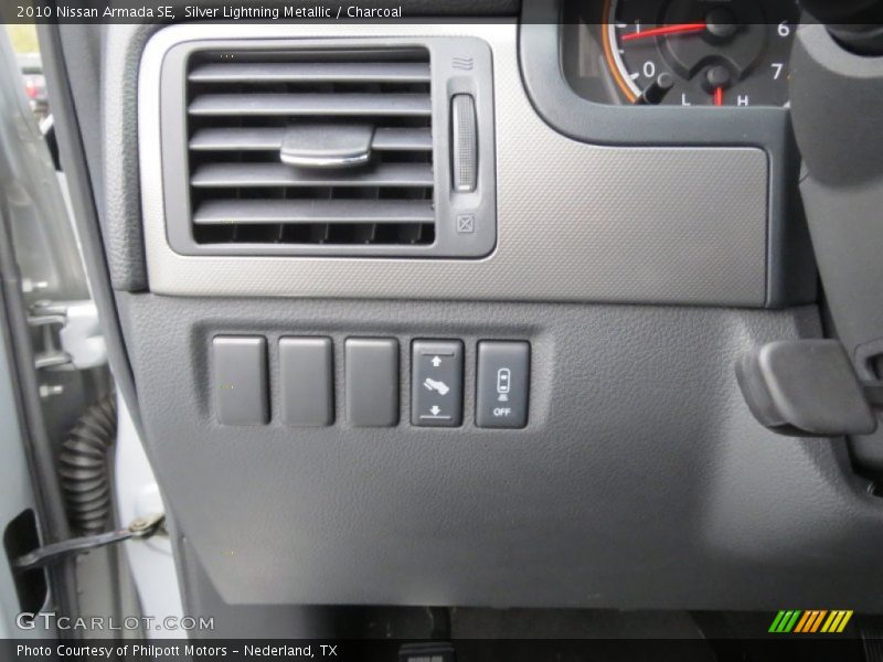 Silver Lightning Metallic / Charcoal 2010 Nissan Armada SE