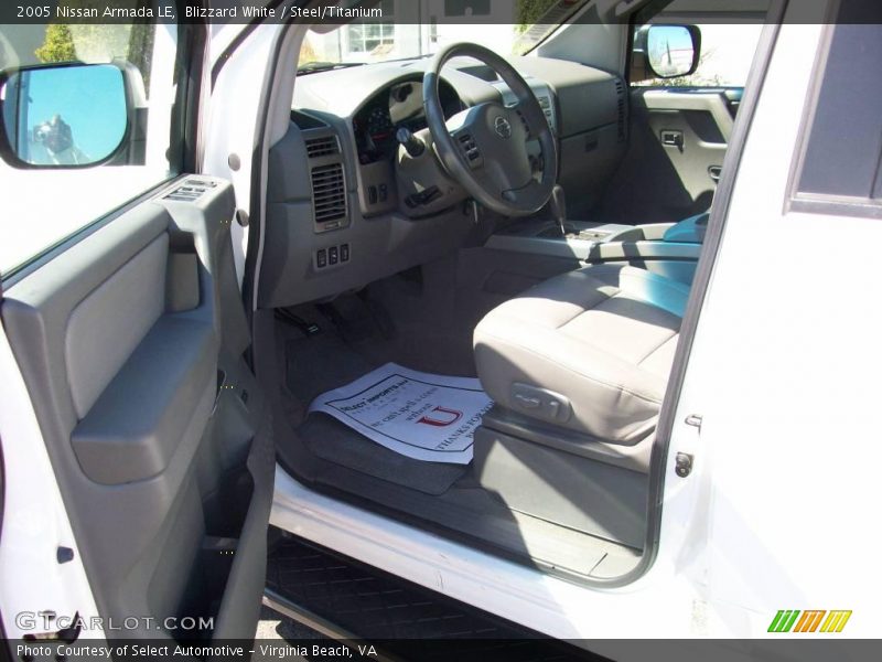 Blizzard White / Steel/Titanium 2005 Nissan Armada LE