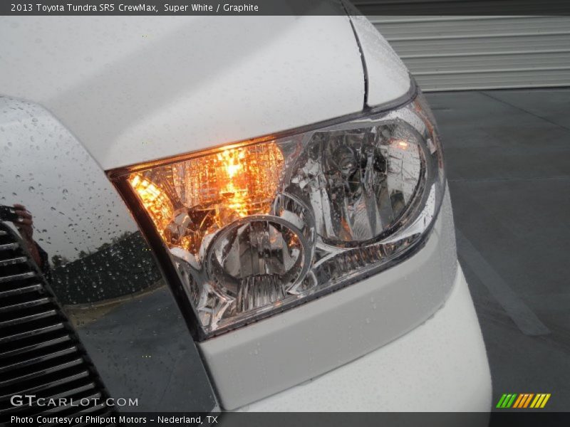 Super White / Graphite 2013 Toyota Tundra SR5 CrewMax
