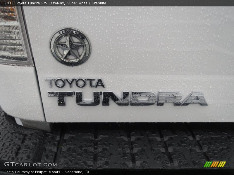 Super White / Graphite 2013 Toyota Tundra SR5 CrewMax