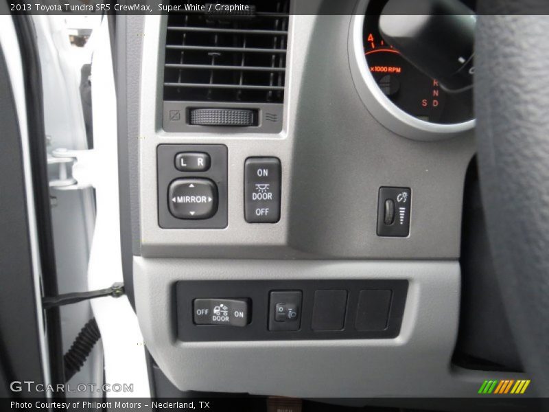 Super White / Graphite 2013 Toyota Tundra SR5 CrewMax