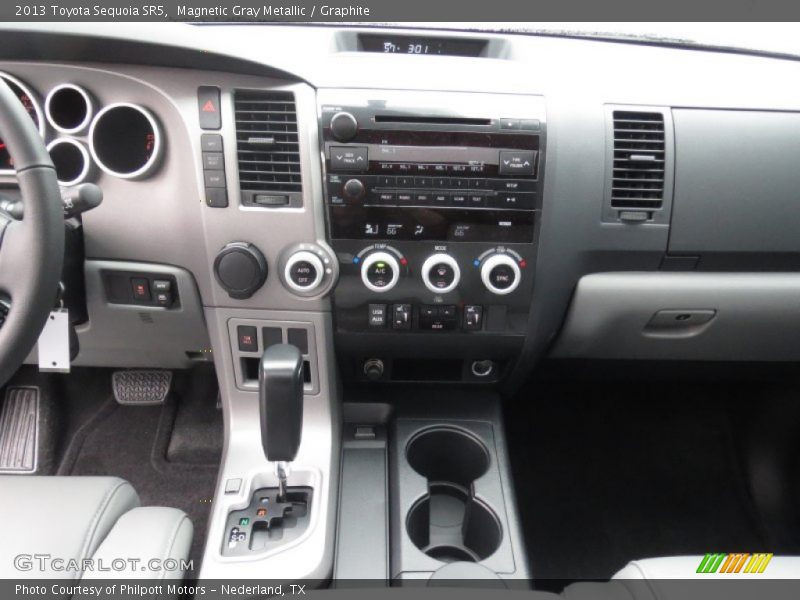 Magnetic Gray Metallic / Graphite 2013 Toyota Sequoia SR5