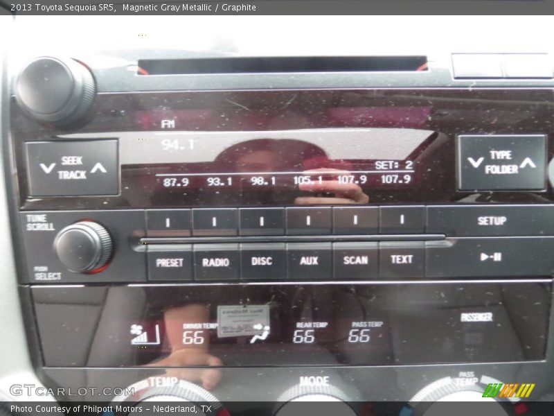 Magnetic Gray Metallic / Graphite 2013 Toyota Sequoia SR5