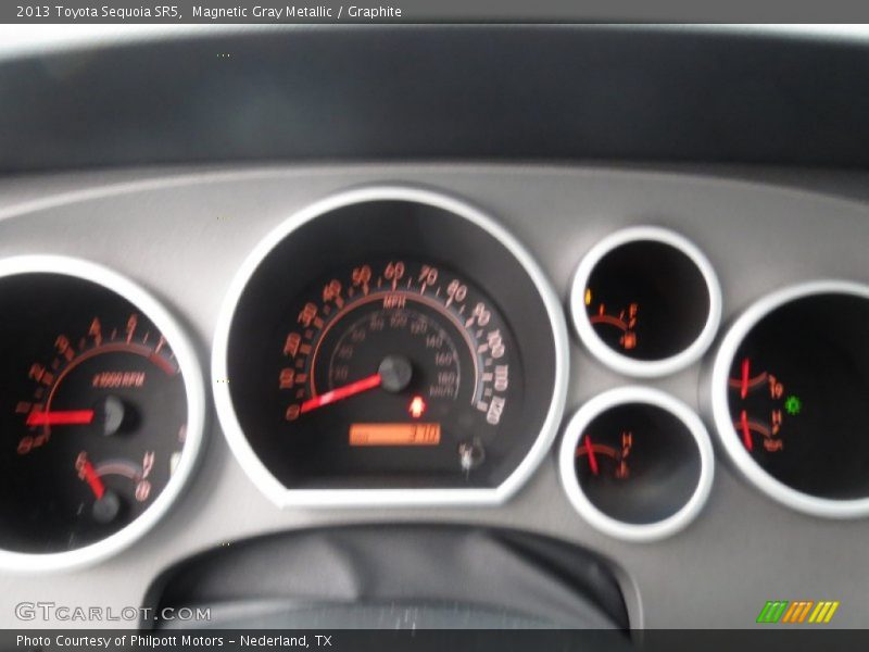 Magnetic Gray Metallic / Graphite 2013 Toyota Sequoia SR5