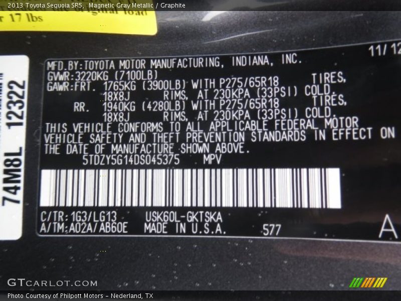 Magnetic Gray Metallic / Graphite 2013 Toyota Sequoia SR5