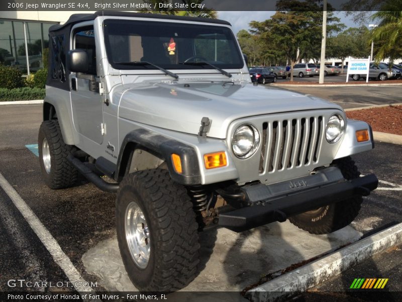 Bright Silver Metallic / Dark Slate Gray 2006 Jeep Wrangler SE 4x4
