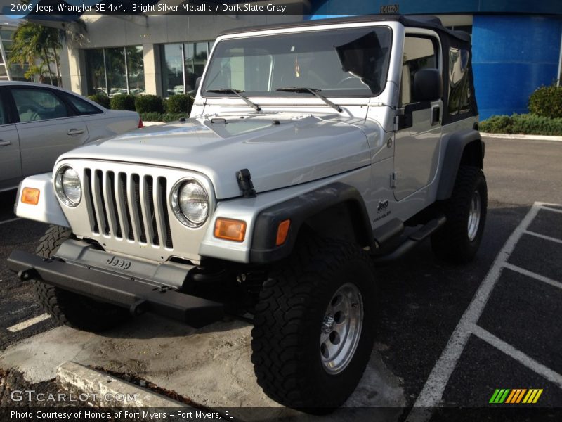 Bright Silver Metallic / Dark Slate Gray 2006 Jeep Wrangler SE 4x4