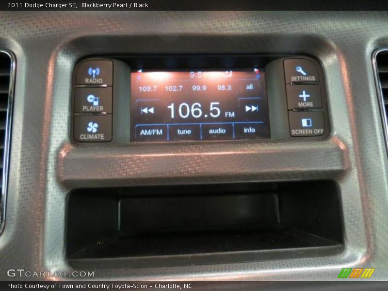 Blackberry Pearl / Black 2011 Dodge Charger SE