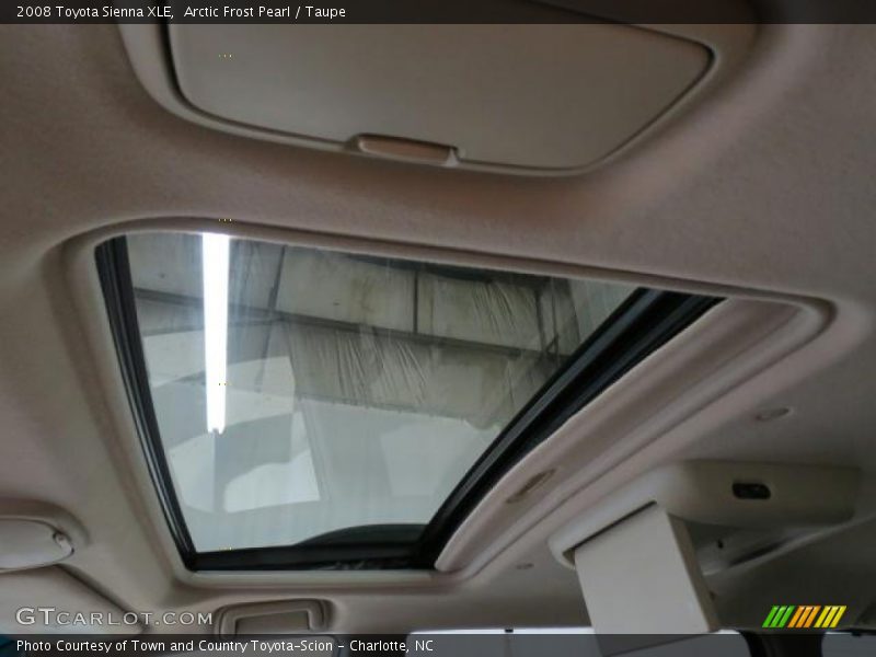 Arctic Frost Pearl / Taupe 2008 Toyota Sienna XLE