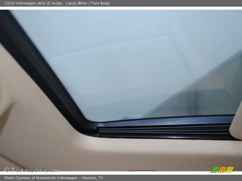 Candy White / Pure Beige 2009 Volkswagen Jetta SE Sedan