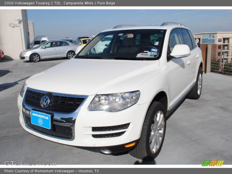 Campanella White / Pure Beige 2009 Volkswagen Touareg 2 TDI