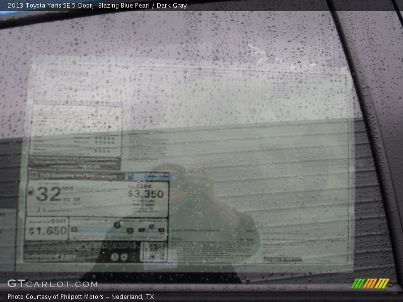 Blazing Blue Pearl / Dark Gray 2013 Toyota Yaris SE 5 Door