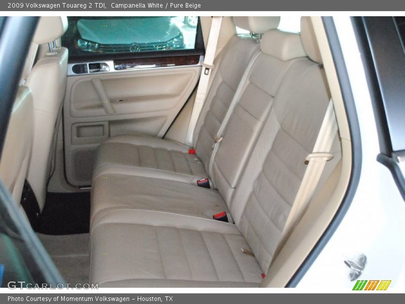 Campanella White / Pure Beige 2009 Volkswagen Touareg 2 TDI