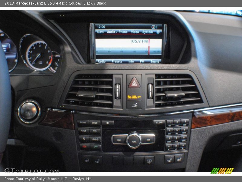 Controls of 2013 E 350 4Matic Coupe