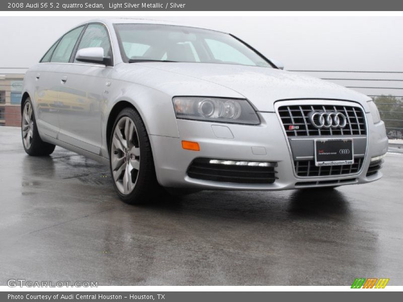 Front 3/4 View of 2008 S6 5.2 quattro Sedan