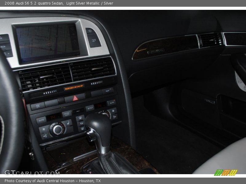 Light Silver Metallic / Silver 2008 Audi S6 5.2 quattro Sedan