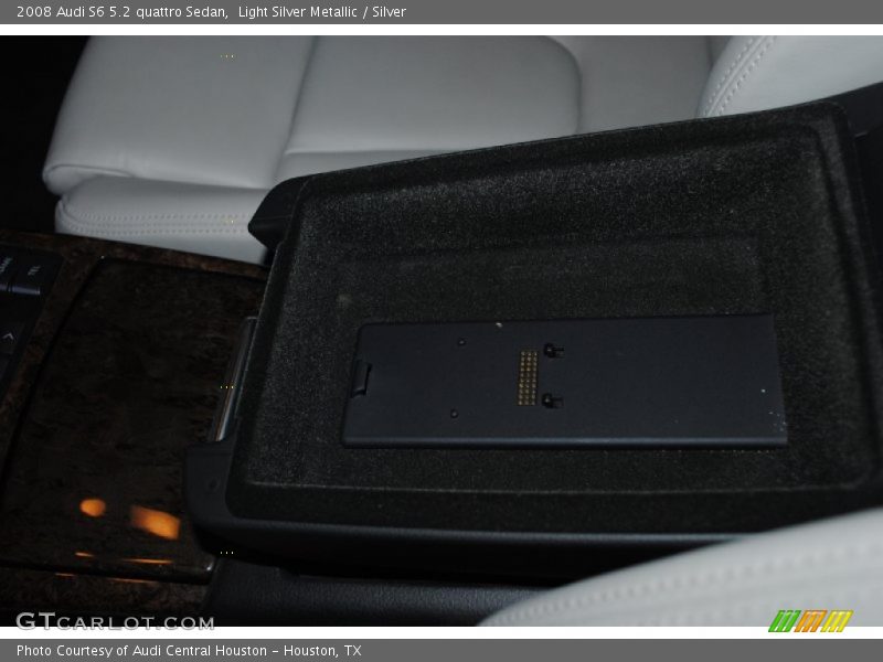 Light Silver Metallic / Silver 2008 Audi S6 5.2 quattro Sedan