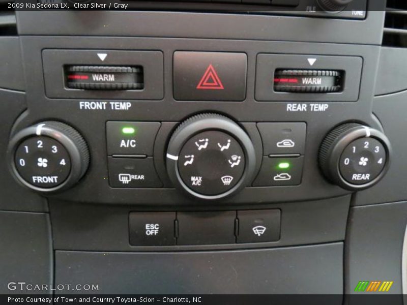 Clear Silver / Gray 2009 Kia Sedona LX