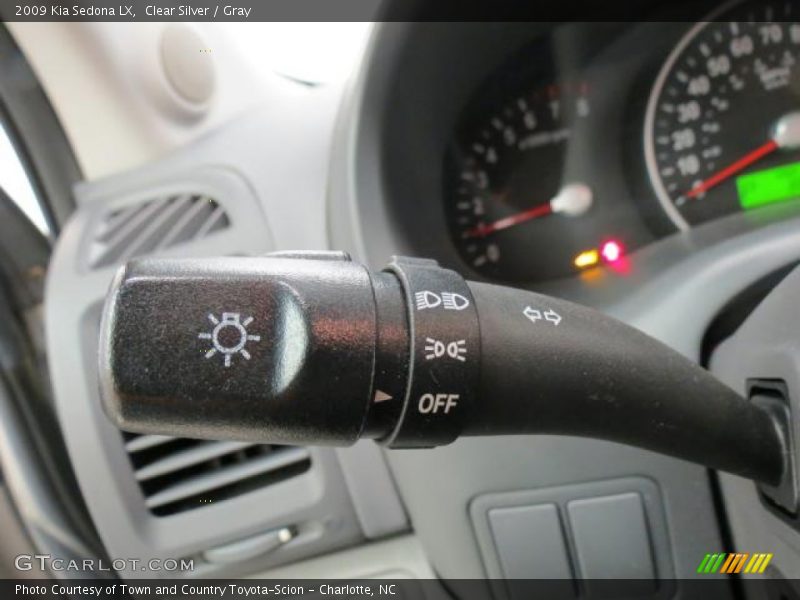 Clear Silver / Gray 2009 Kia Sedona LX