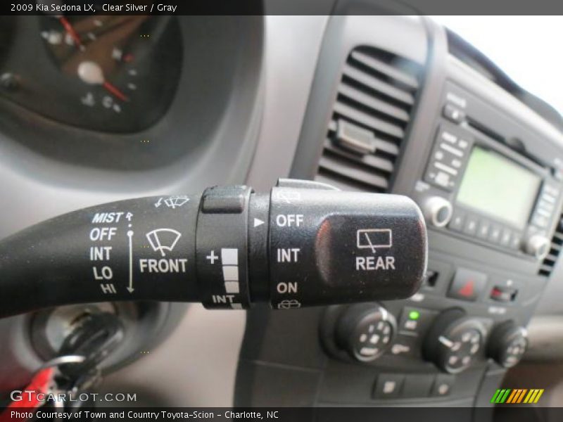 Clear Silver / Gray 2009 Kia Sedona LX