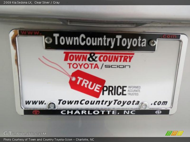 Clear Silver / Gray 2009 Kia Sedona LX