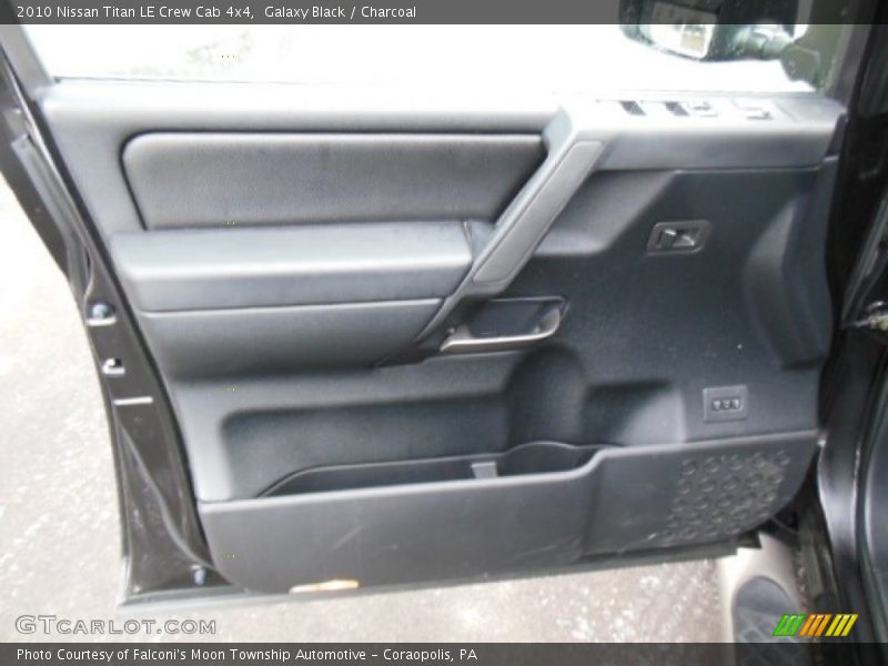 Galaxy Black / Charcoal 2010 Nissan Titan LE Crew Cab 4x4