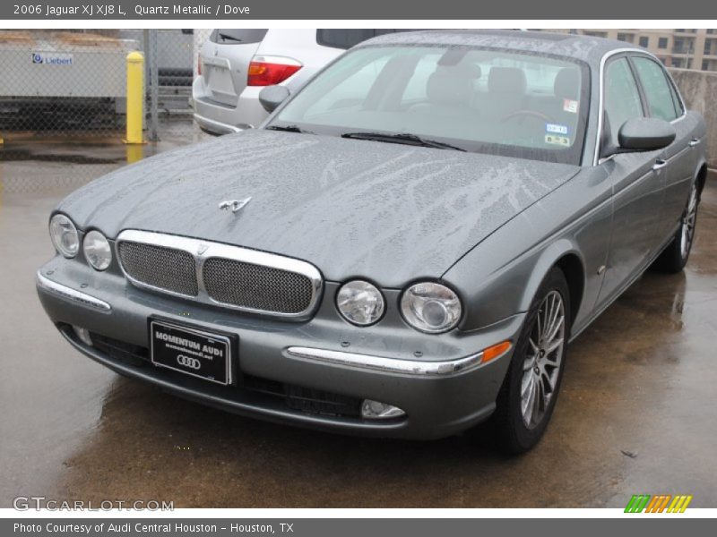 Quartz Metallic / Dove 2006 Jaguar XJ XJ8 L