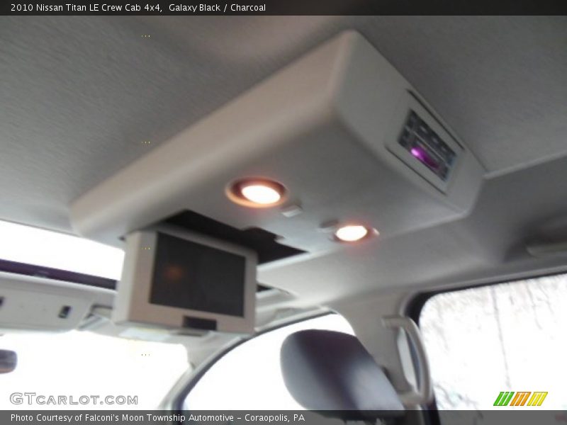 Galaxy Black / Charcoal 2010 Nissan Titan LE Crew Cab 4x4