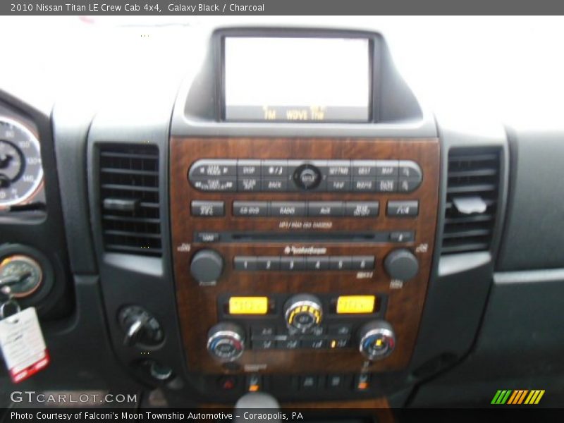 Galaxy Black / Charcoal 2010 Nissan Titan LE Crew Cab 4x4
