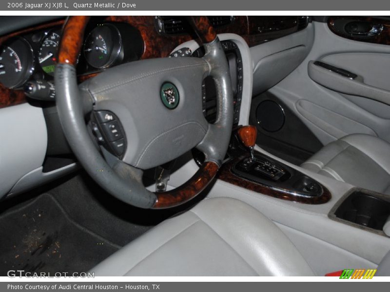 Quartz Metallic / Dove 2006 Jaguar XJ XJ8 L