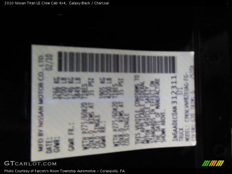 Galaxy Black / Charcoal 2010 Nissan Titan LE Crew Cab 4x4