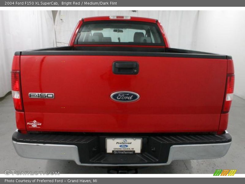 Bright Red / Medium/Dark Flint 2004 Ford F150 XL SuperCab