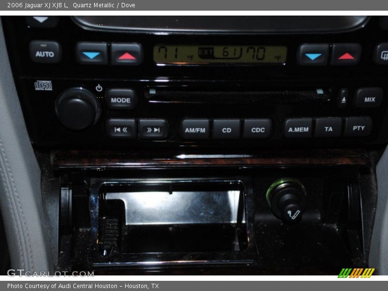 Quartz Metallic / Dove 2006 Jaguar XJ XJ8 L