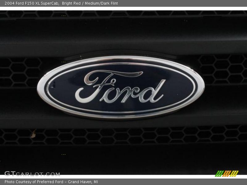 Bright Red / Medium/Dark Flint 2004 Ford F150 XL SuperCab