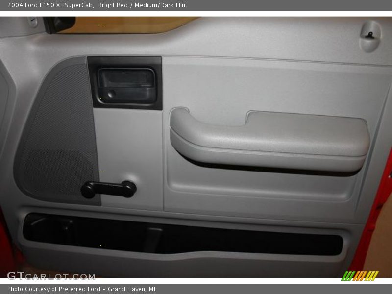 Bright Red / Medium/Dark Flint 2004 Ford F150 XL SuperCab