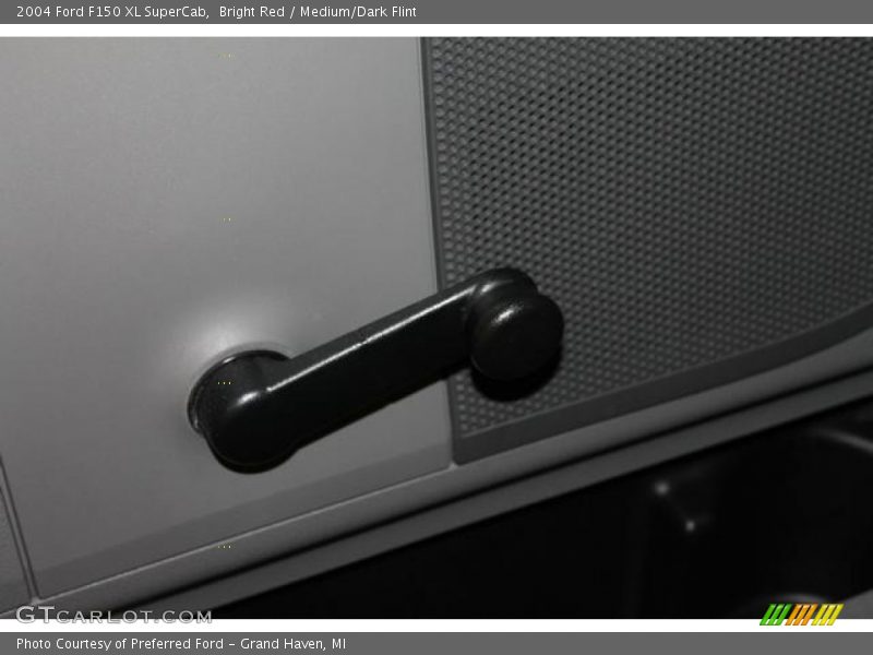 Bright Red / Medium/Dark Flint 2004 Ford F150 XL SuperCab
