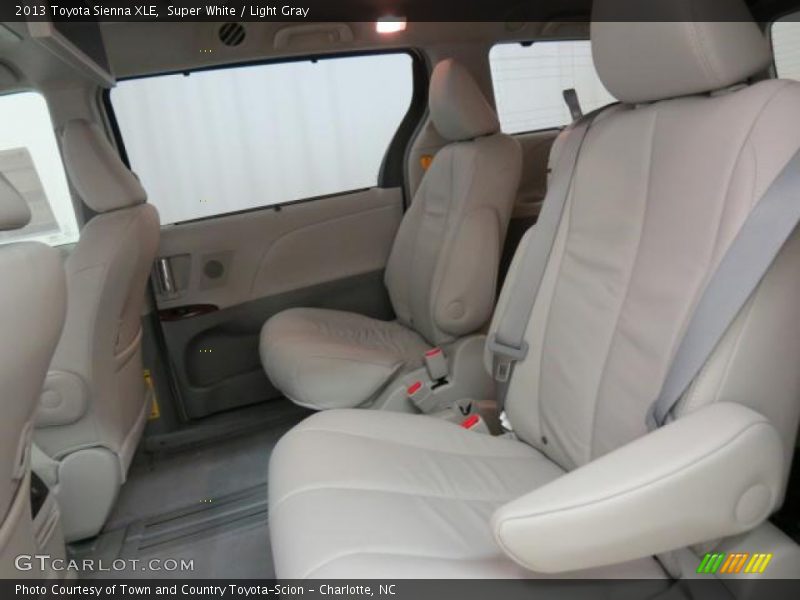 Super White / Light Gray 2013 Toyota Sienna XLE