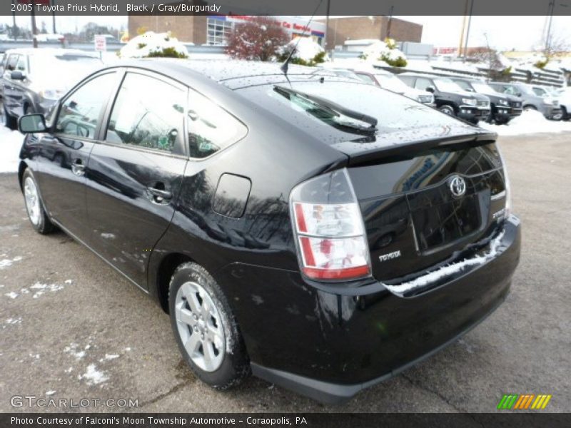 Black / Gray/Burgundy 2005 Toyota Prius Hybrid