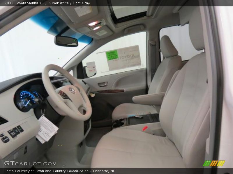 Super White / Light Gray 2013 Toyota Sienna XLE