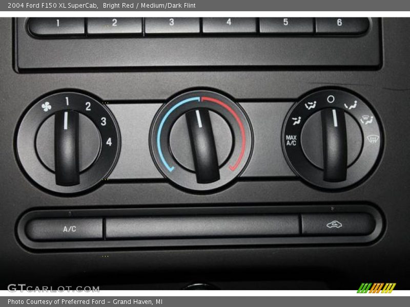 Bright Red / Medium/Dark Flint 2004 Ford F150 XL SuperCab