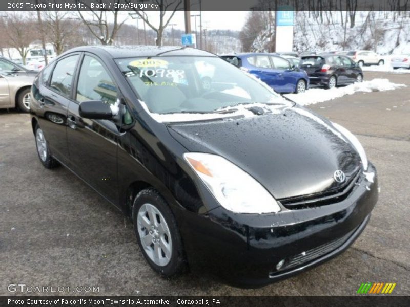 Black / Gray/Burgundy 2005 Toyota Prius Hybrid
